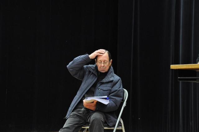 À Claude