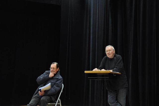 À Claude