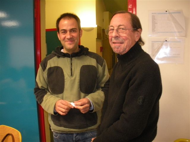 À Claude