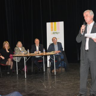 Handicap : Table ronde sur la loi de 2005, l'habitat et l'insertion professionnelle