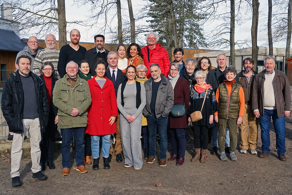 UN ENGAGEMENT COLLECTIF POUR UNE AUTRE VISION