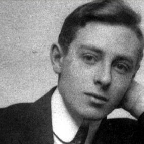 Un grand auteur anglais, un manuscrit mystérieux