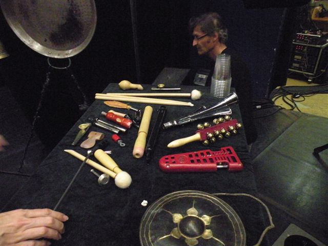 LES TRIBULATIONS D’HAROLD Idée et musique originalesde Vincent Boisseau