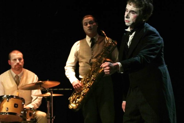 LES TRIBULATIONS D’HAROLD Idée et musique originalesde Vincent Boisseau