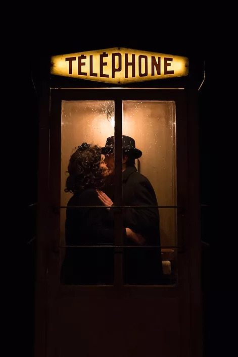 Téléphone-moi