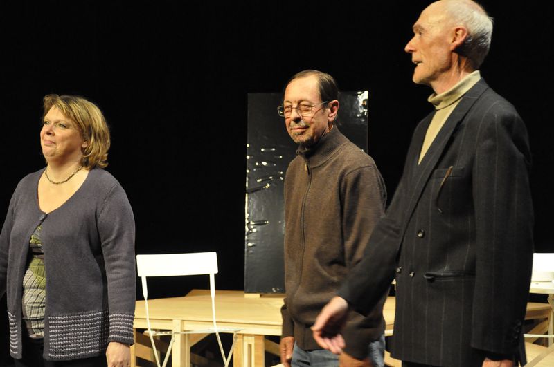 CONVERSATIONS APRÈS UN ENTERREMENT  De Yasmina Reza
