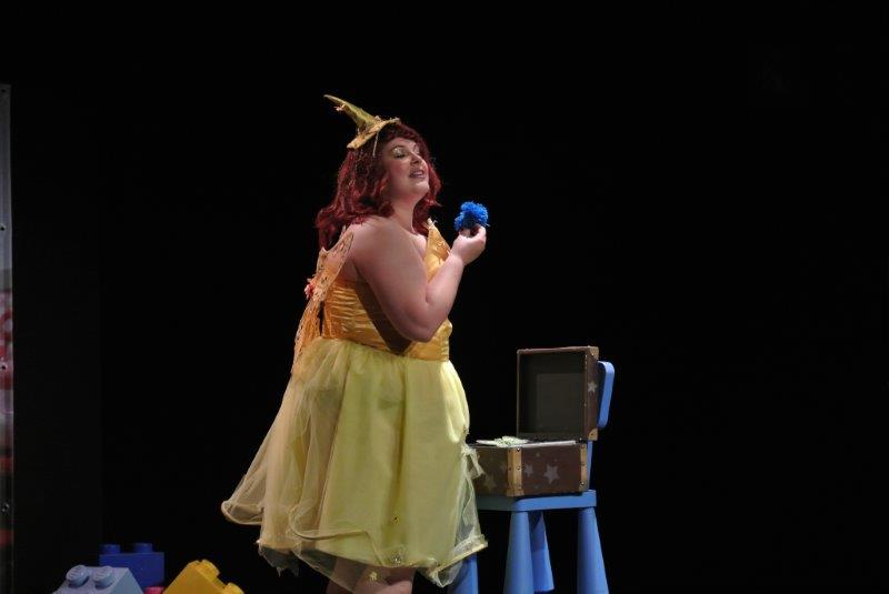 NONO ET LES COULEURS DE L'AMITIÉ  De Laura Bensimon et Adelina Belgodere