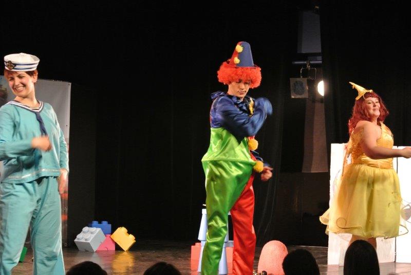 NONO ET LES COULEURS DE L'AMITIÉ  De Laura Bensimon et Adelina Belgodere