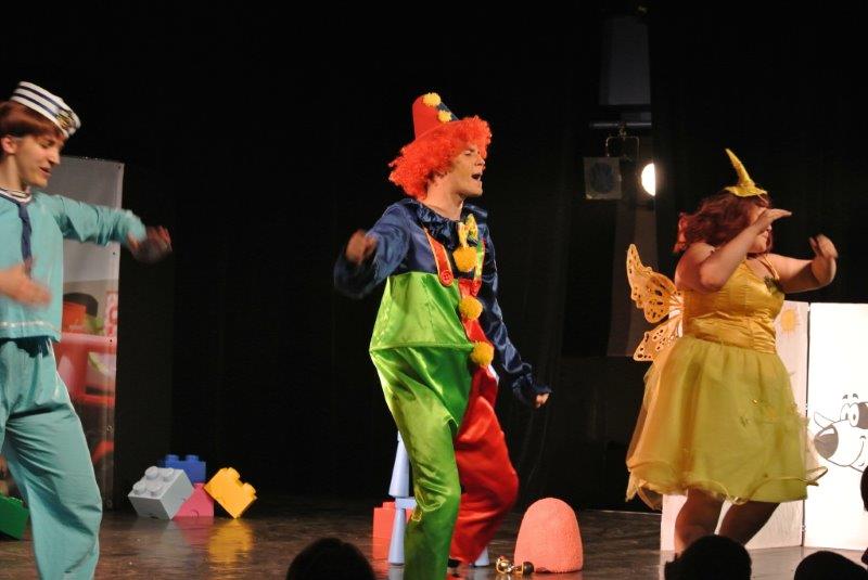 NONO ET LES COULEURS DE L'AMITIÉ  De Laura Bensimon et Adelina Belgodere
