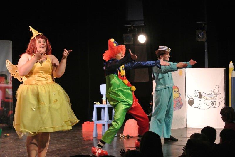 NONO ET LES COULEURS DE L'AMITIÉ  De Laura Bensimon et Adelina Belgodere