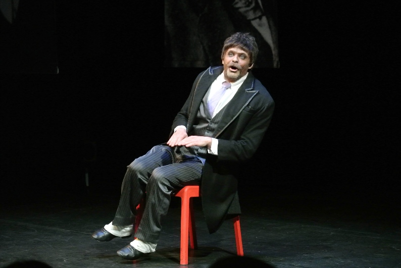 LE GORILLE  D'après une nouvelle de Franz Kafka