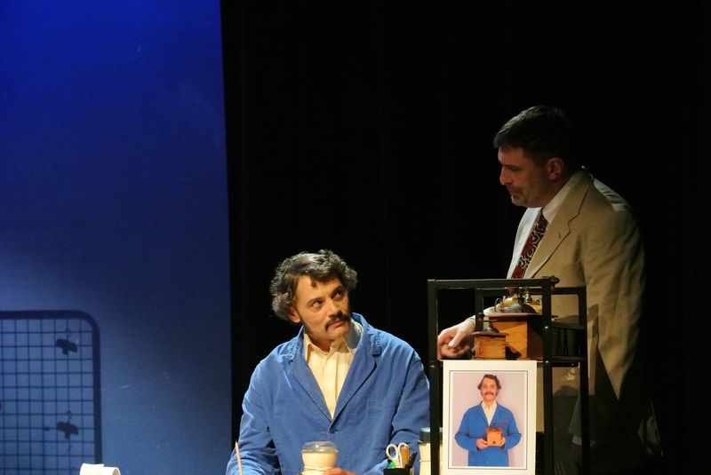LES TRAVAUX ET LES JOURS De Michel Vinaver