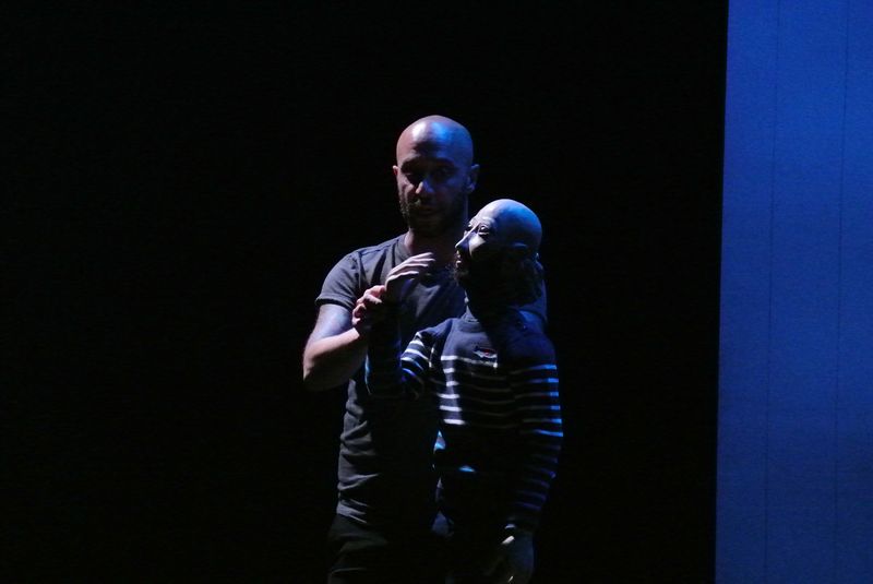 L’OMBRE DE LA BALEINE D’Océanerosemarie et Mikael Chirinian