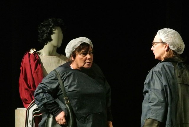 KLAXONS, TROMPETTES ET PÉTARADES De Dario Fo