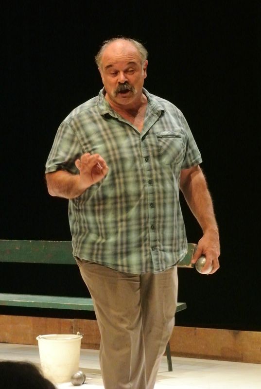 LES PIEDS TANQUÉS D’Artscénicum Théâtre