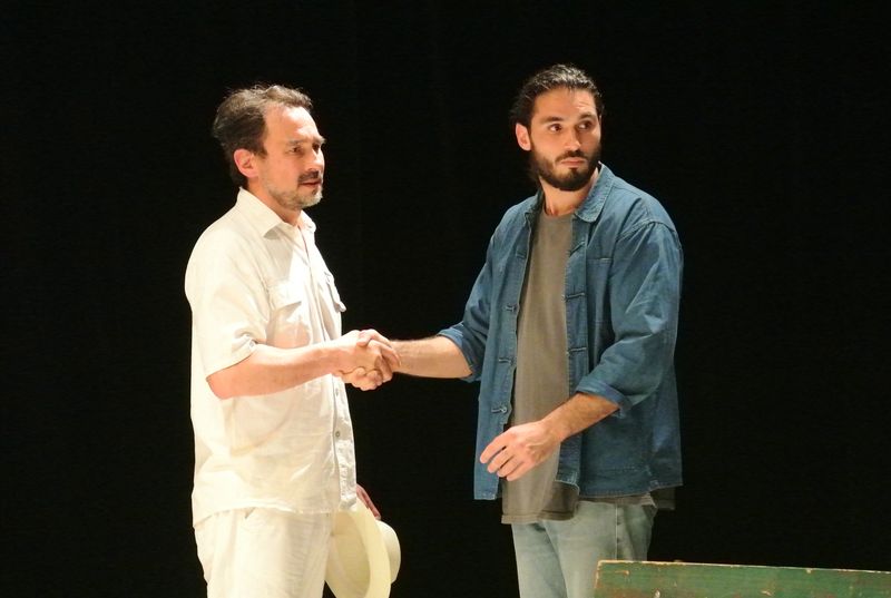 LES PIEDS TANQUÉS D’Artscénicum Théâtre