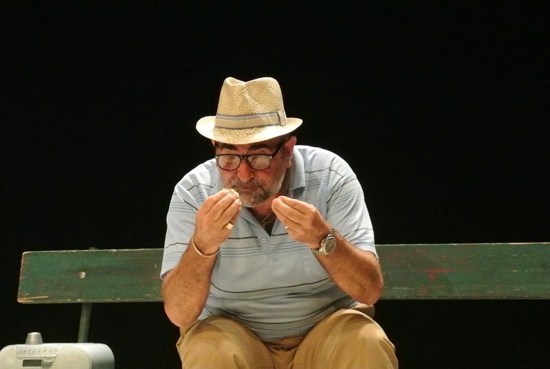 LES PIEDS TANQUÉS D’Artscénicum Théâtre