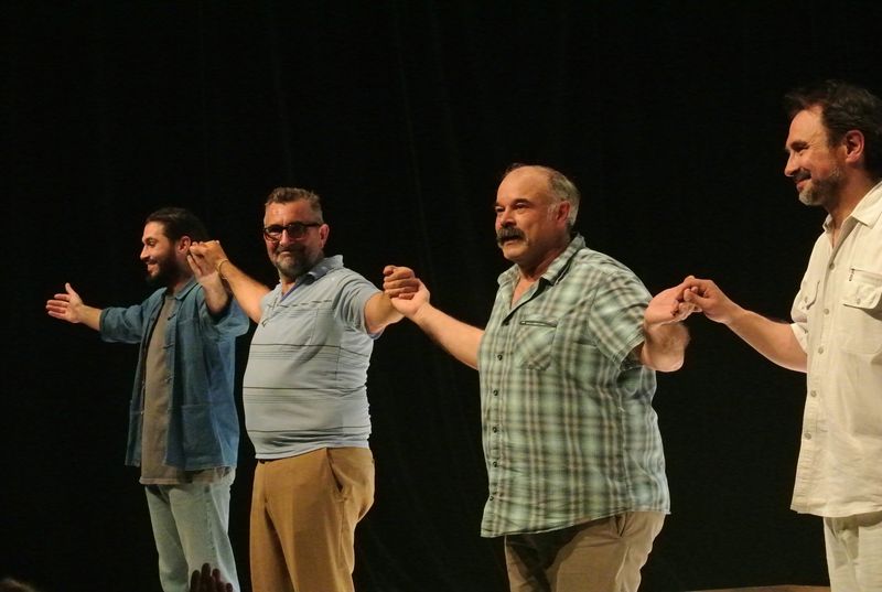 LES PIEDS TANQUÉS D’Artscénicum Théâtre