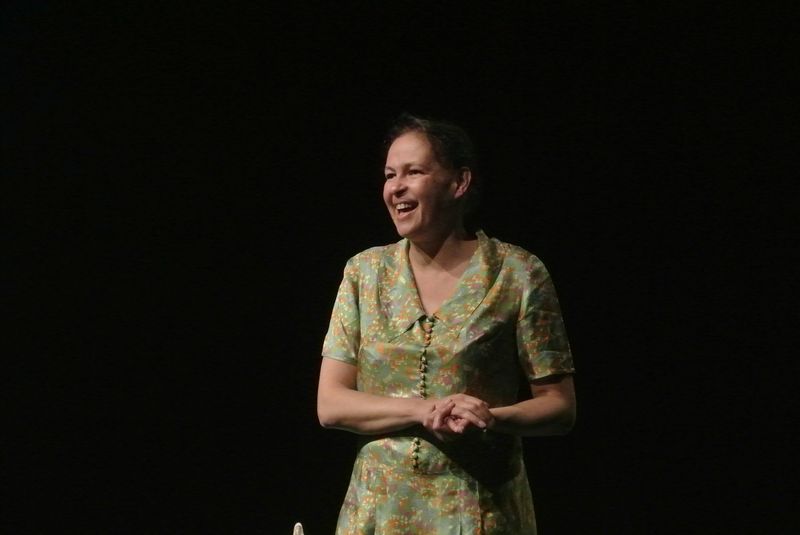 LOIN DE LINDEN De Veronika Mabardi