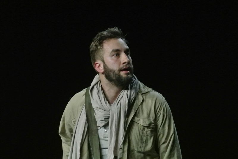 TOUH De Jeanne Chartier et Loïc Bartolini