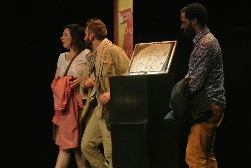 TOUH De Jeanne Chartier et Loïc Bartolini