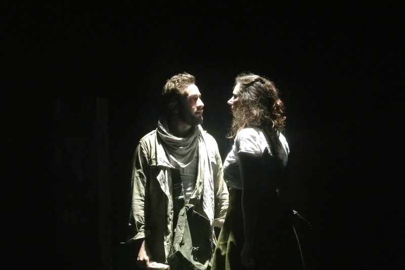 TOUH De Jeanne Chartier et Loïc Bartolini
