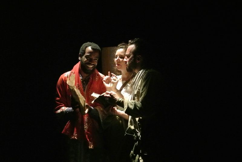 TOUH De Jeanne Chartier et Loïc Bartolini