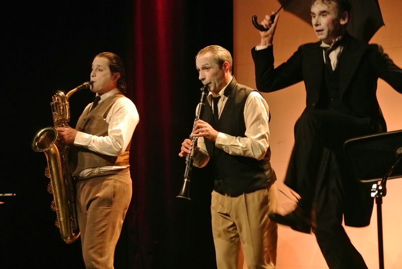 LES TRIBULATIONS D’HAROLD Idée et musique originalesde Vincent Boisseau